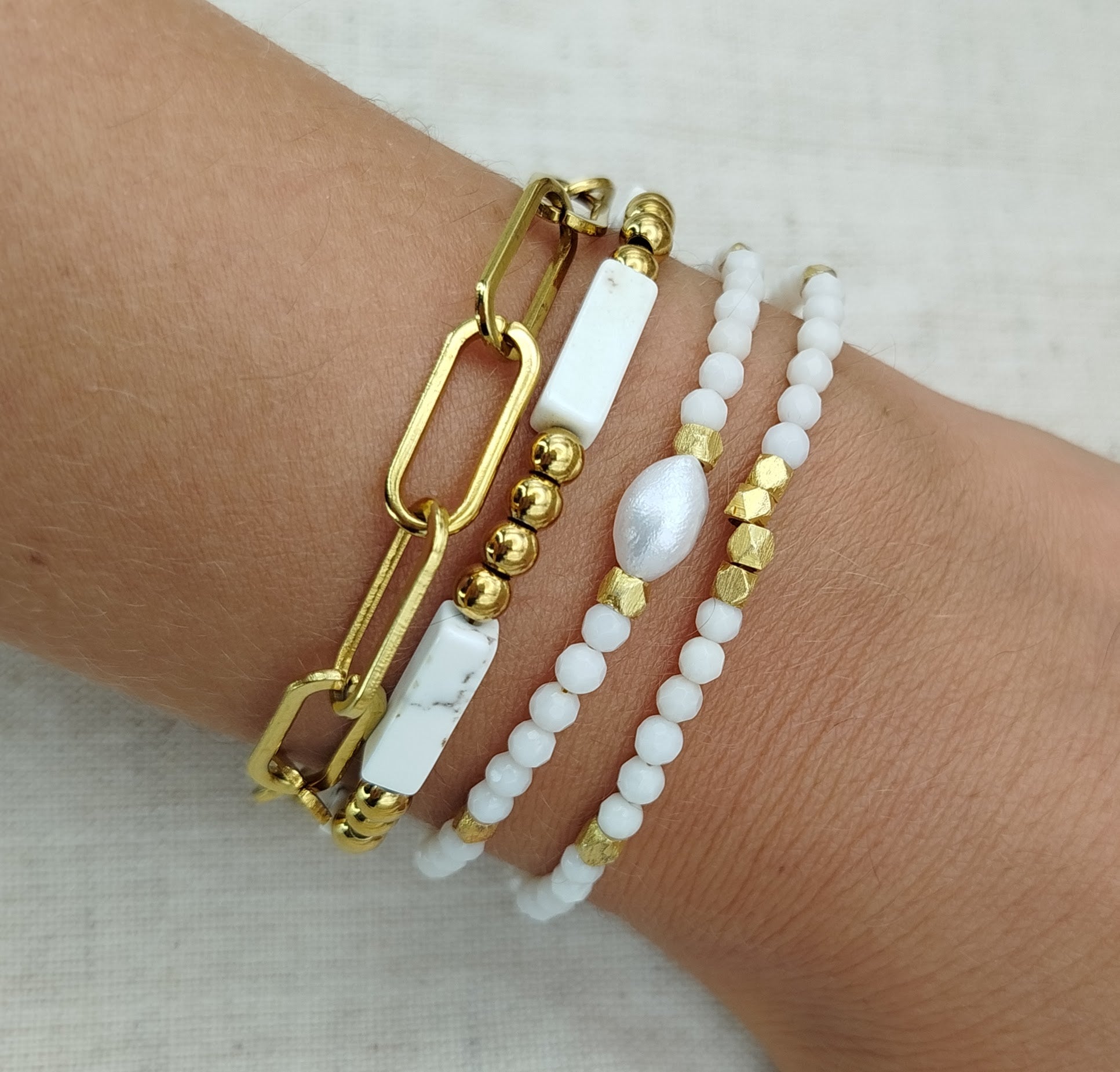Annecy White Bracelet